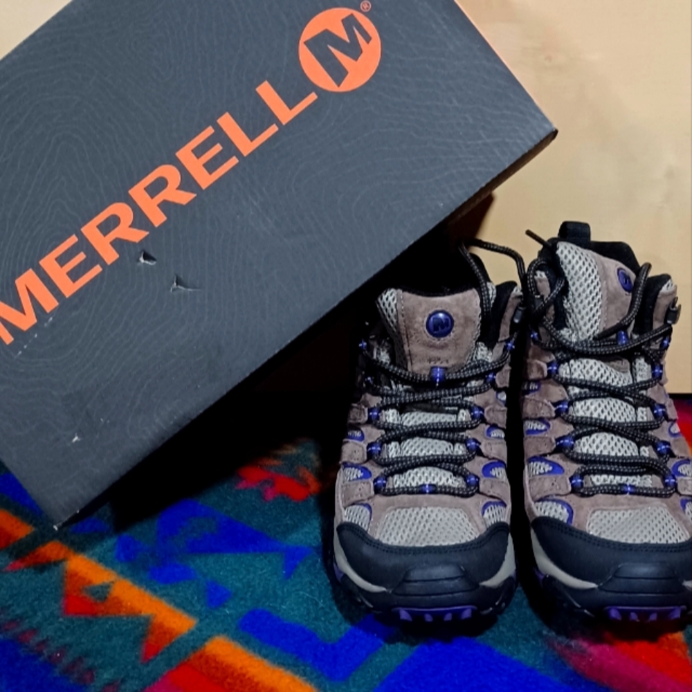 Merrell Women's Moab 2 Mid Ventilator Size 5.5